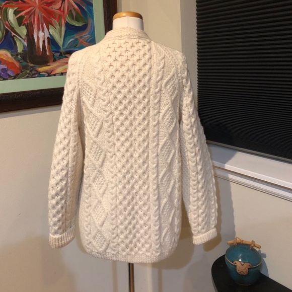 Fisherman Cable Sweater V-Neck Cardigan in Natural Creamy Wool by Almar Knits - Picture 3 of 13